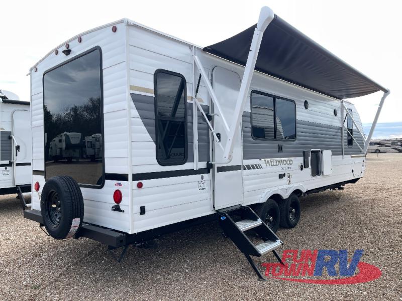 RV listing image
