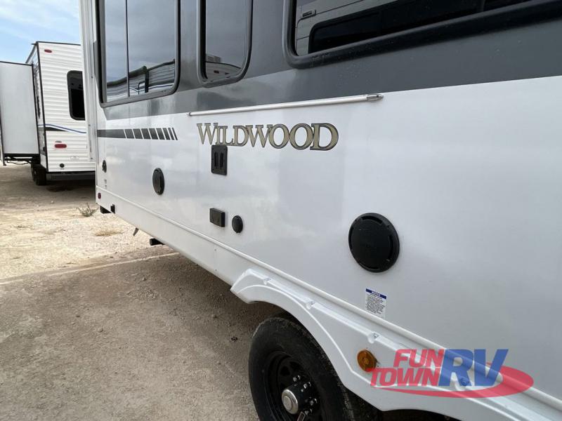 RV listing image