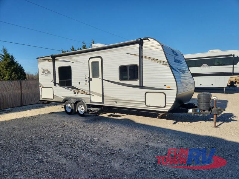 RV listing image