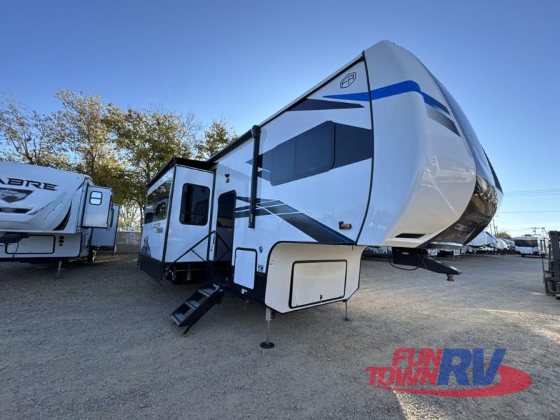 RV listing image