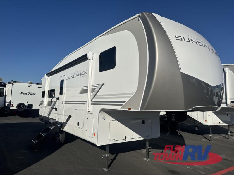 RV listing image