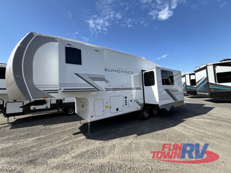 RV listing image