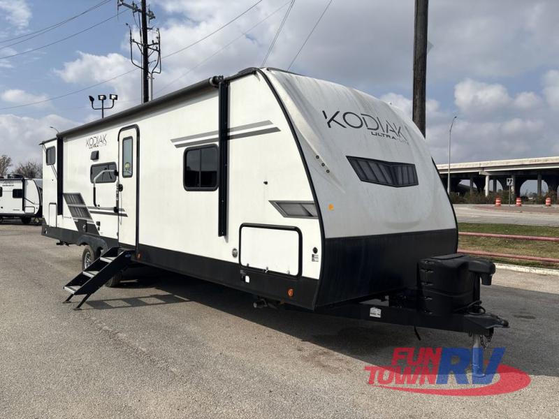 RV listing image