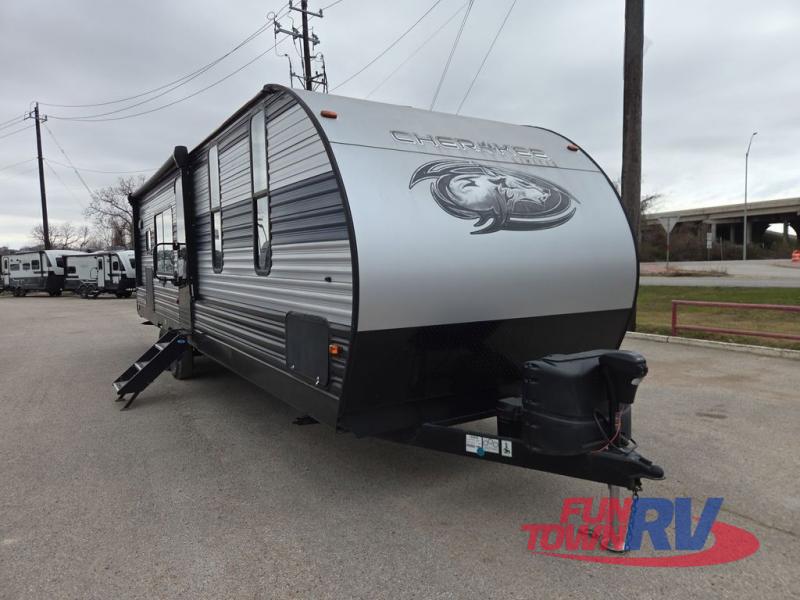 RV listing image