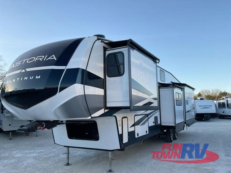 RV listing image