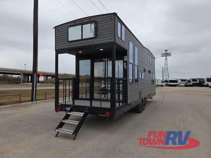 RV listing image