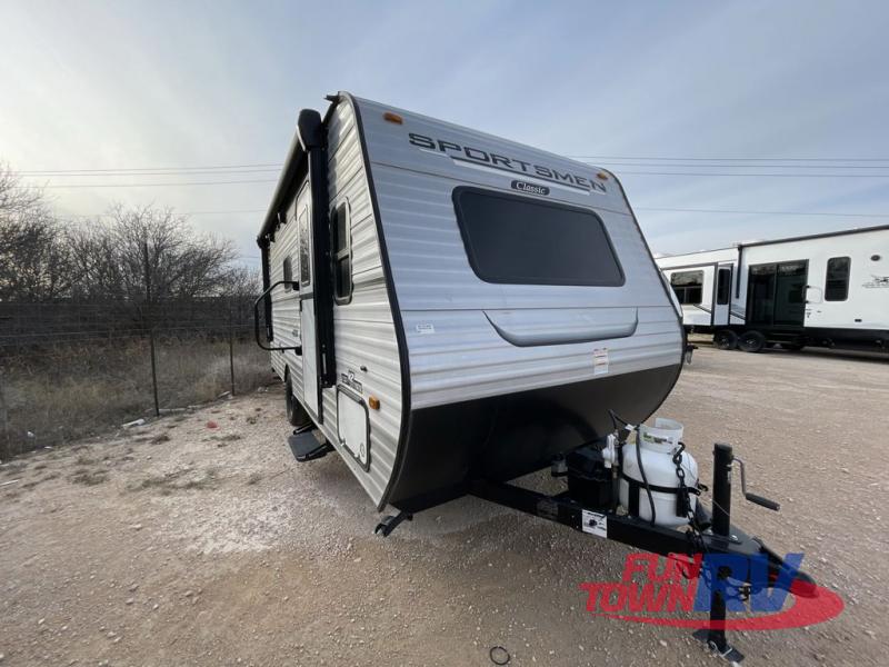 RV listing image