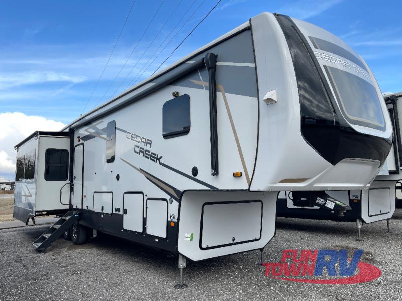 RV listing image