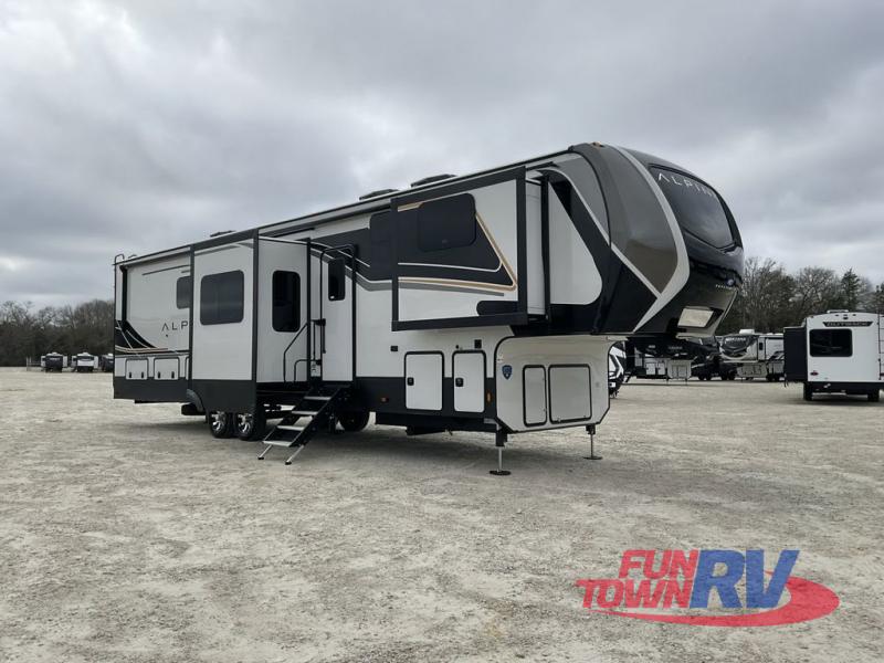 RV listing image