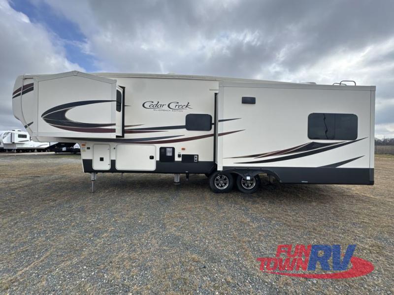 RV listing image
