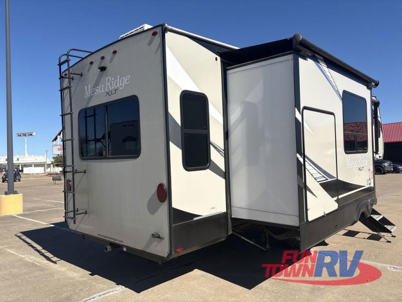 RV listing image
