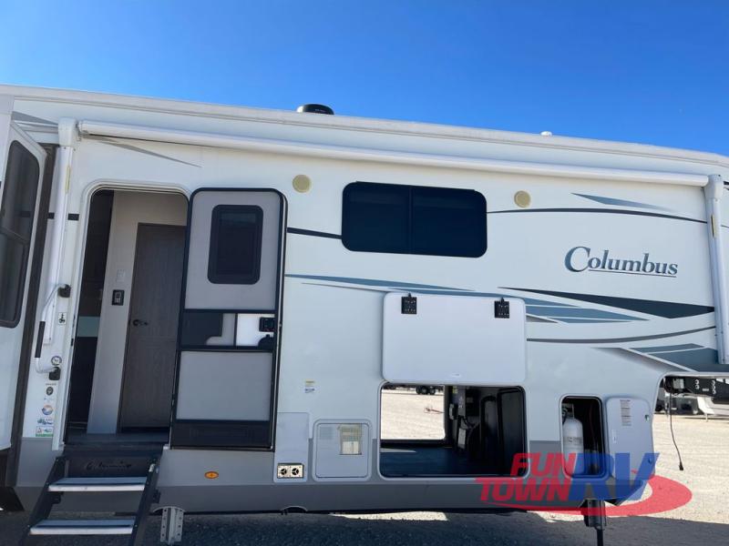 RV listing image