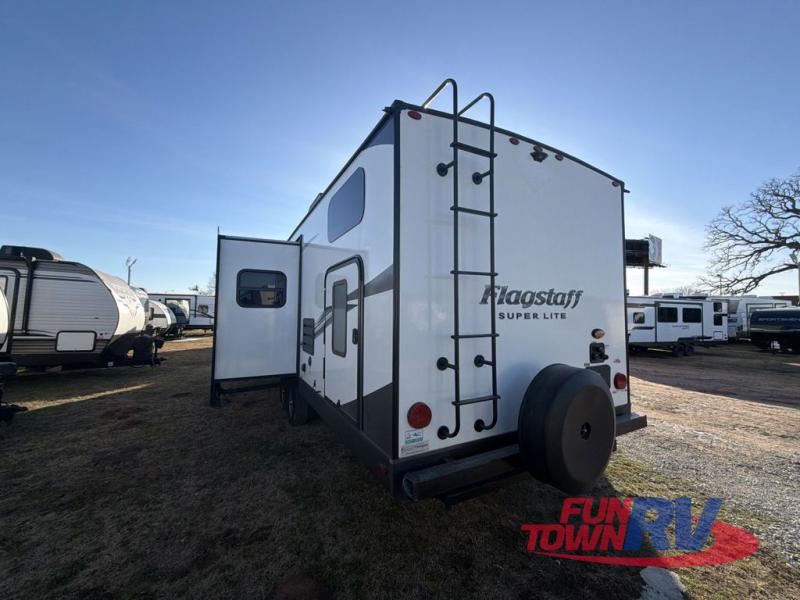 RV listing image
