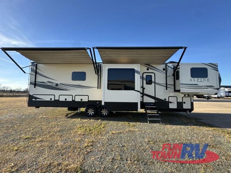 RV listing image
