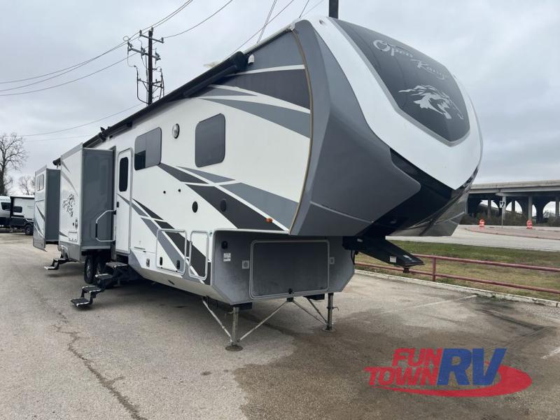 RV listing image
