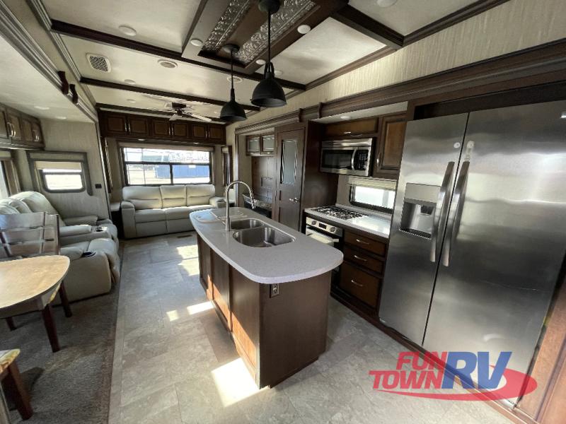 RV listing image
