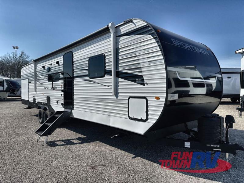 RV listing image