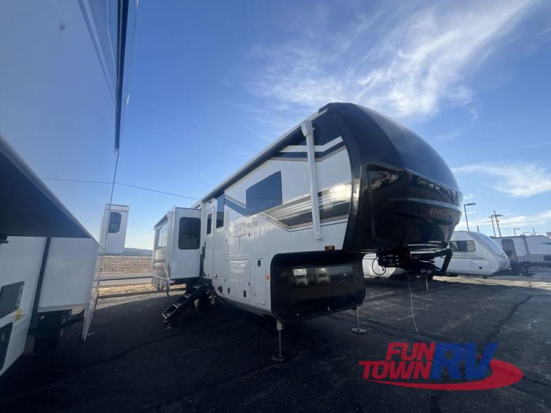 RV listing image