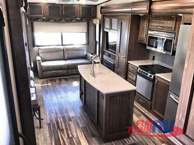 RV listing image
