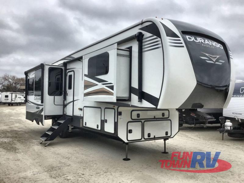 RV listing image