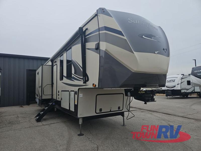 RV listing image
