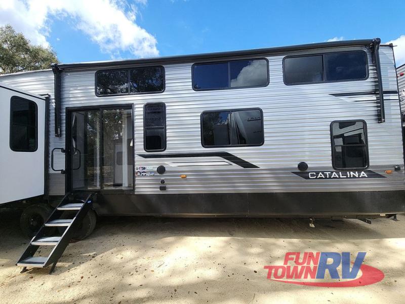 RV listing image