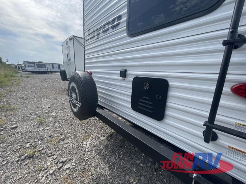 RV listing image
