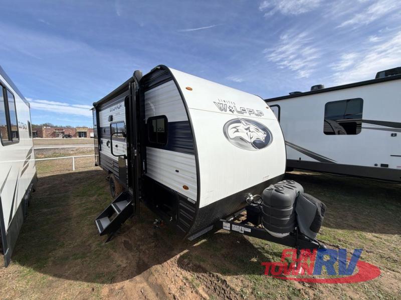 RV listing image