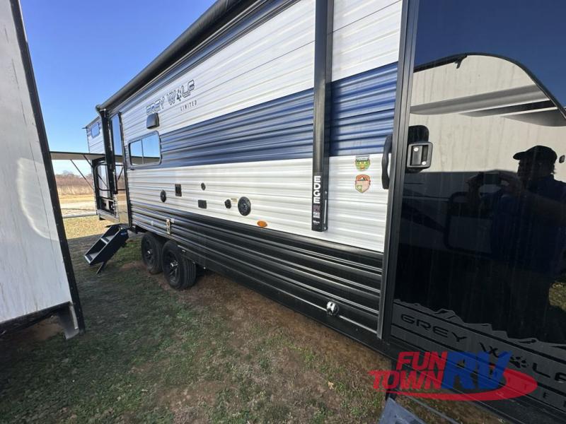 RV listing image
