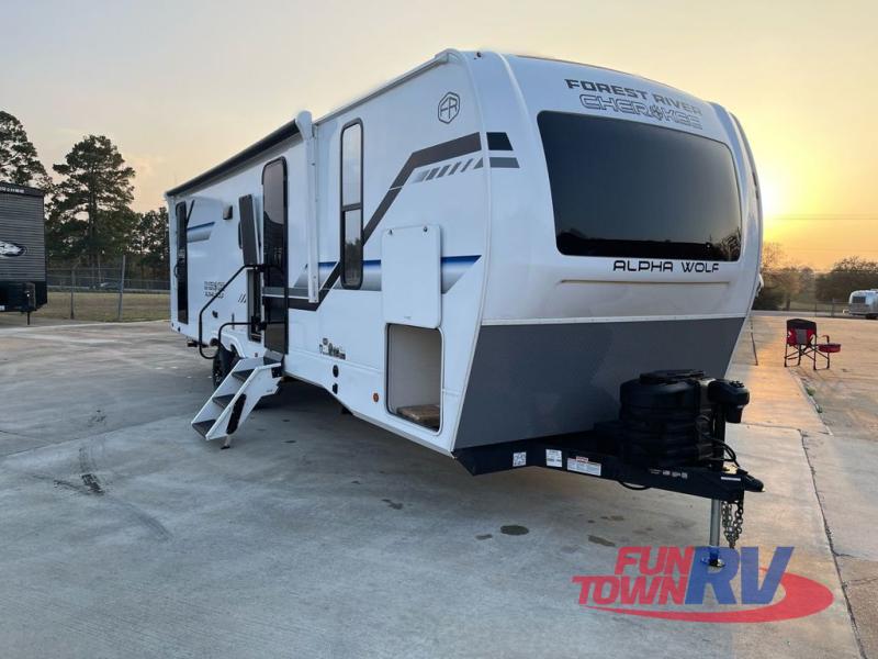 RV listing image
