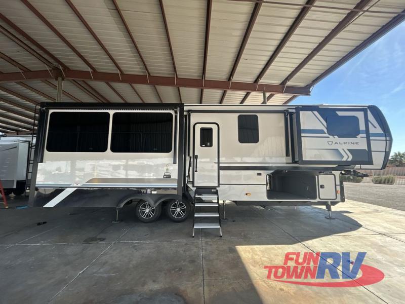 RV listing image