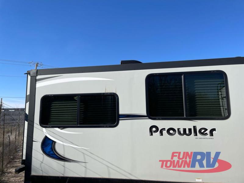 RV listing image