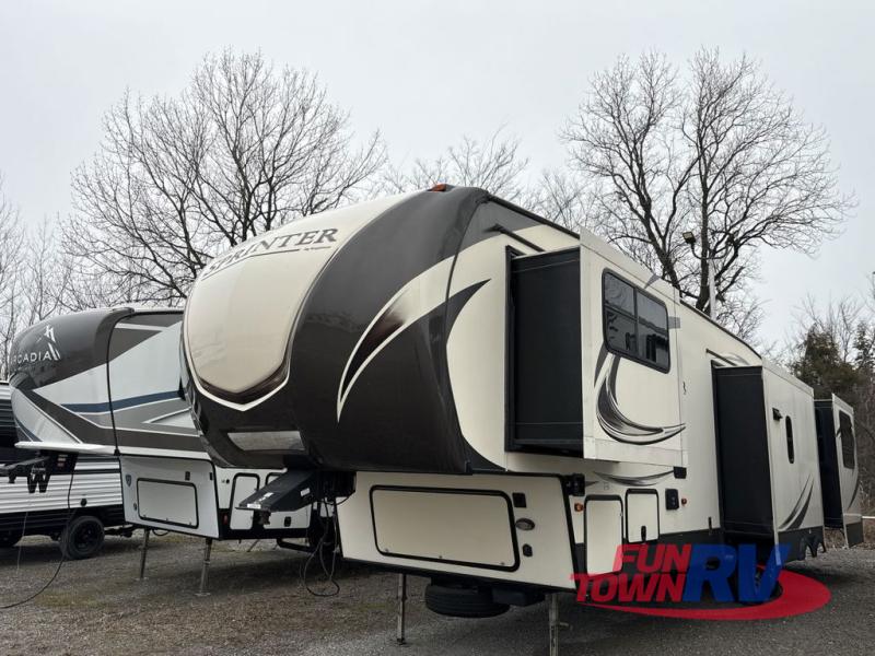 RV listing image