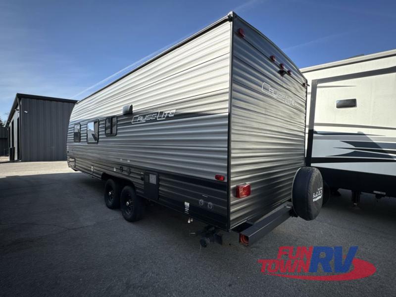 RV listing image