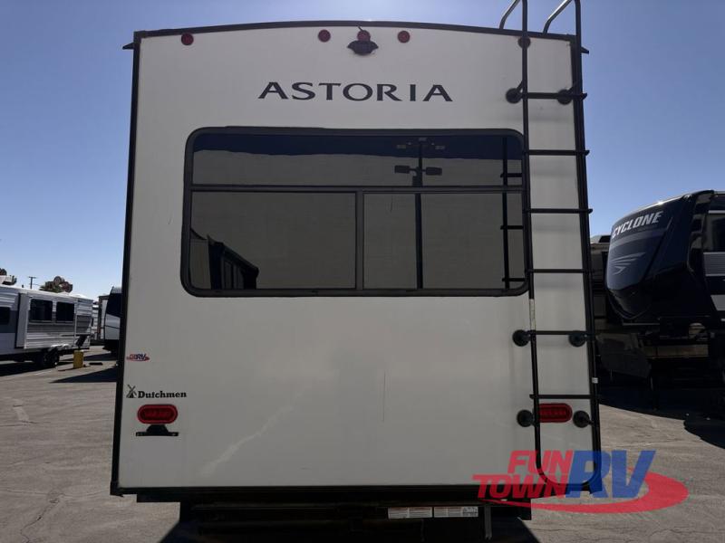 RV listing image