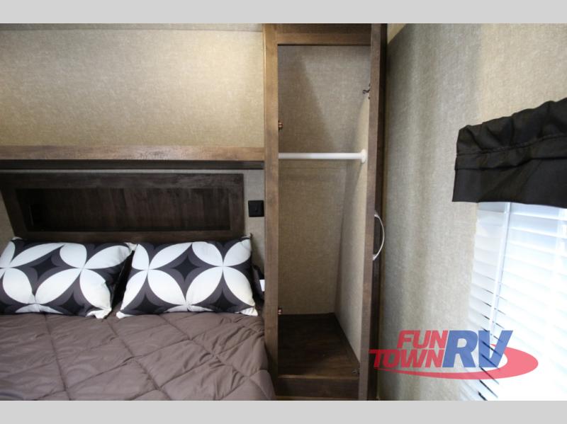 New 2018 Forest River RV Vibe 268RKS Travel Trailer at Fun Town RV