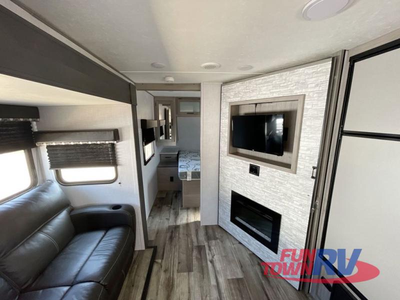 Used 2022 Dutchmen RV Coleman Light 2625RB Travel Trailer at Fun Town ...