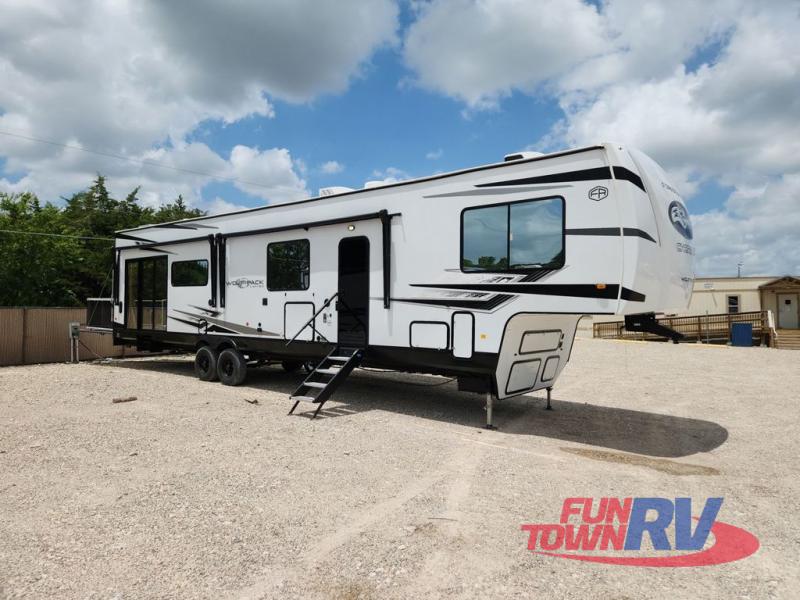 RV listing image