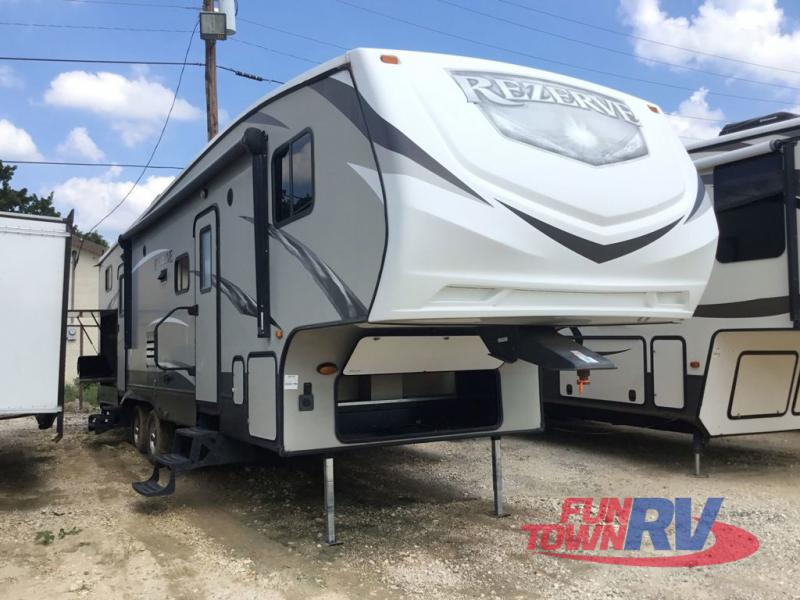 Used 2017 CrossRoads RV ReZerve 31BH Fifth Wheel at Fun Town RV ...