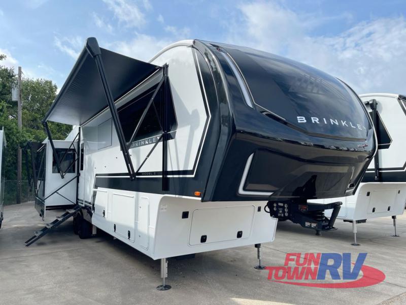 RV listing image