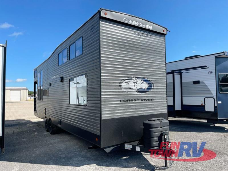 RV listing image