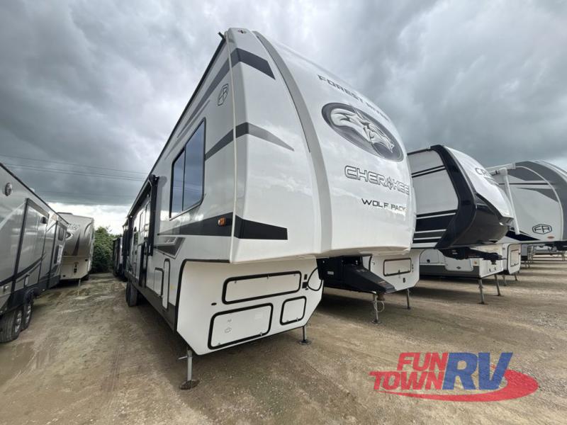 RV listing image