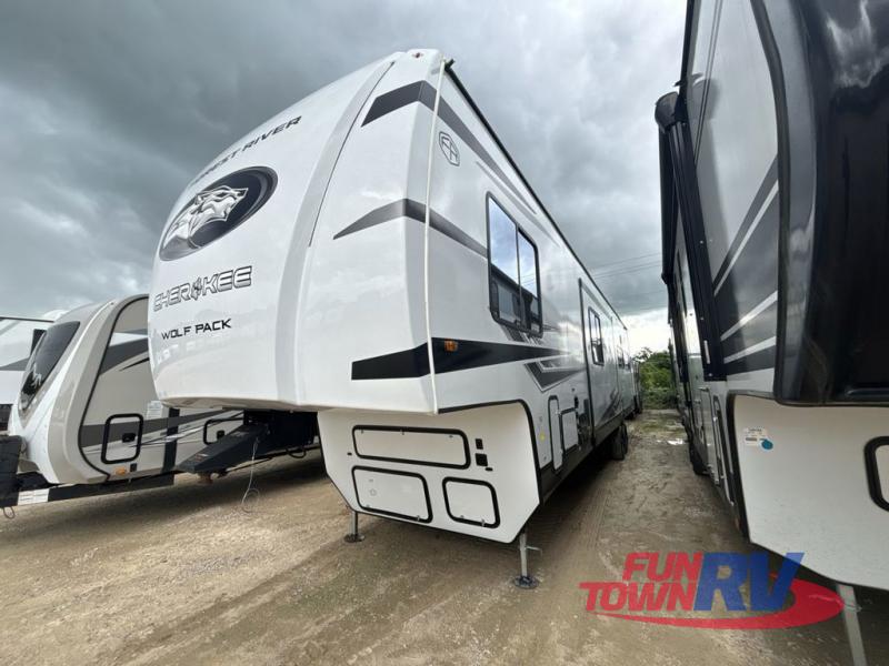 RV listing image