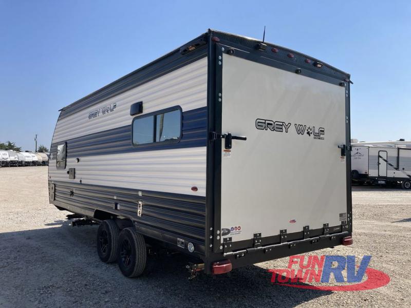 2023 Forest River cherokee grey wolf 18rr