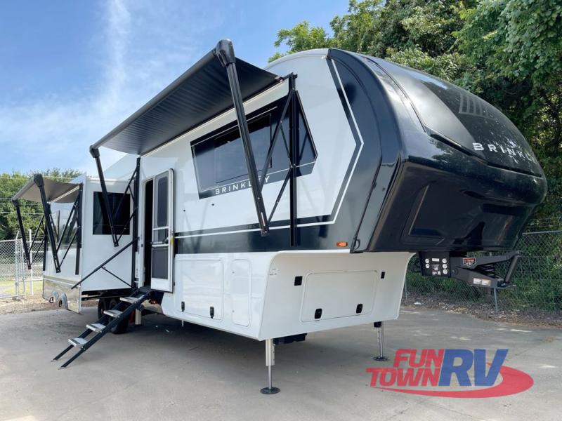 RV listing image