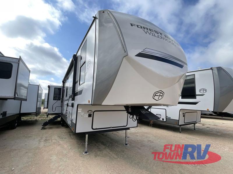 RV listing image