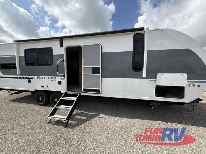 RV listing image