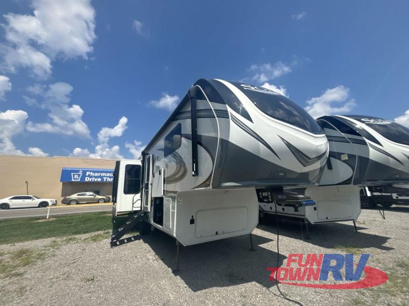RV listing image