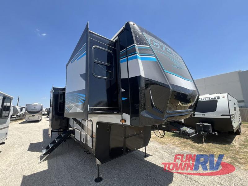 RV listing image