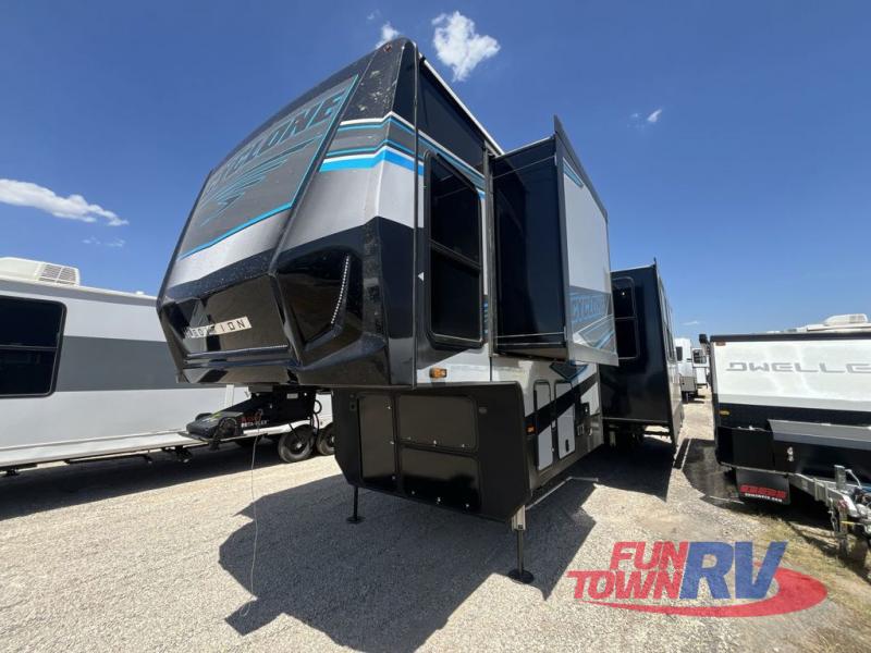 RV listing image